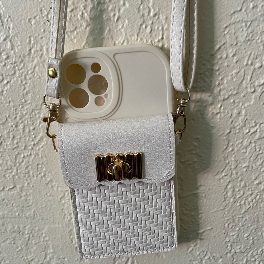 Iphome 12 Pro - Wallet type phone case with removable strap